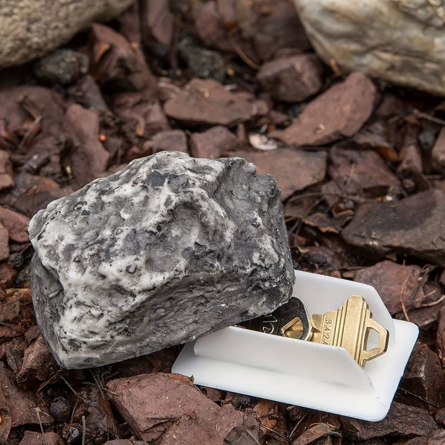 1pc Creative Rock Key Hider - Perfect for Outdoor Use, No Battery Needed, Ideal Gift Idea